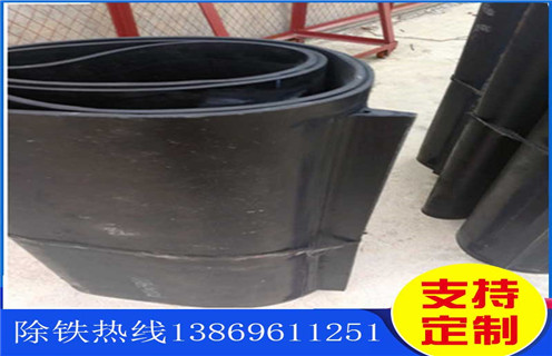 除鐵器皮帶，江蘇除鐵器皮帶可以自己做么怎么調(diào)節(jié)_江蘇除鐵器皮帶可以自己做么跑偏原因及如何調(diào)_刮板價(jià)格