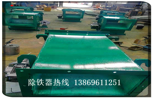 管道除鐵器，內(nèi)蒙古格柵式管道除鐵器_內(nèi)部構(gòu)造結(jié)構(gòu)圖_內(nèi)蒙古格柵式管道除鐵器工作原理_安裝示意圖