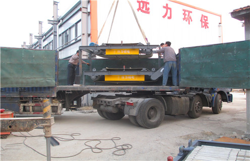 永磁滾筒除鐵器，內(nèi)蒙古永磁滾筒除鐵器知識(shí)參數(shù)_內(nèi)部磁塊安裝方法_內(nèi)蒙古永磁滾筒除鐵器型號(hào)價(jià)格