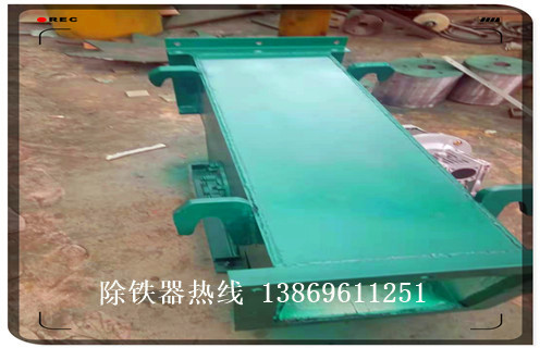 管道除鐵器，德州管道除鐵器_德州管道除鐵器廠家應(yīng)用安裝示意圖型12000高斯_可定制工作原理 