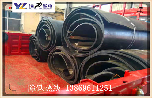 除鐵器皮帶，河北除鐵器皮帶跑偏如何調(diào)_河北除鐵器皮帶跑偏如何調(diào)怎么調(diào)整皮帶原因及如何調(diào)_刮板價(jià)格  