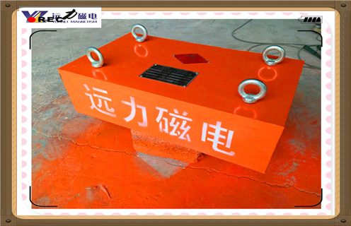 懸掛式永磁除鐵器，四川懸掛式永磁除鐵器生產(chǎn)_內(nèi)部磁塊安裝方法_四川懸掛式永磁除鐵器生產(chǎn)型號價格  