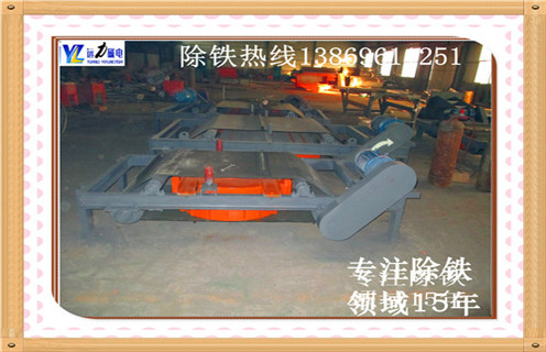 自卸式電磁除鐵器，吉林自卸式電磁除鐵器配件_吉林自卸式電磁除鐵器配件價(jià)格保養(yǎng)廠家配件_型號及工作視頻
