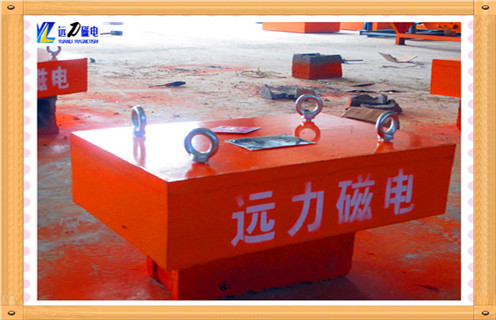 懸掛式自卸除鐵器，新疆懸掛式自卸永磁除鐵器_內(nèi)部磁塊安裝方法_新疆懸掛式自卸永磁除鐵器型號視頻定制供應(yīng)型號價格