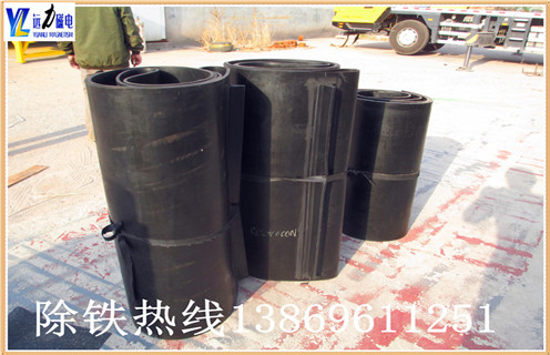除鐵器皮帶，江蘇除鐵器皮帶跑偏如何修復(fù)_江蘇除鐵器皮帶跑偏及如何調(diào)_刮板價(jià)格   